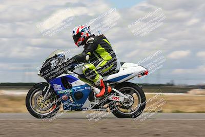 media/Apr-26-2024-TrackDaz (Fri) [[c4b677d280]]/C Group/140pm (Wheelie Bump)/